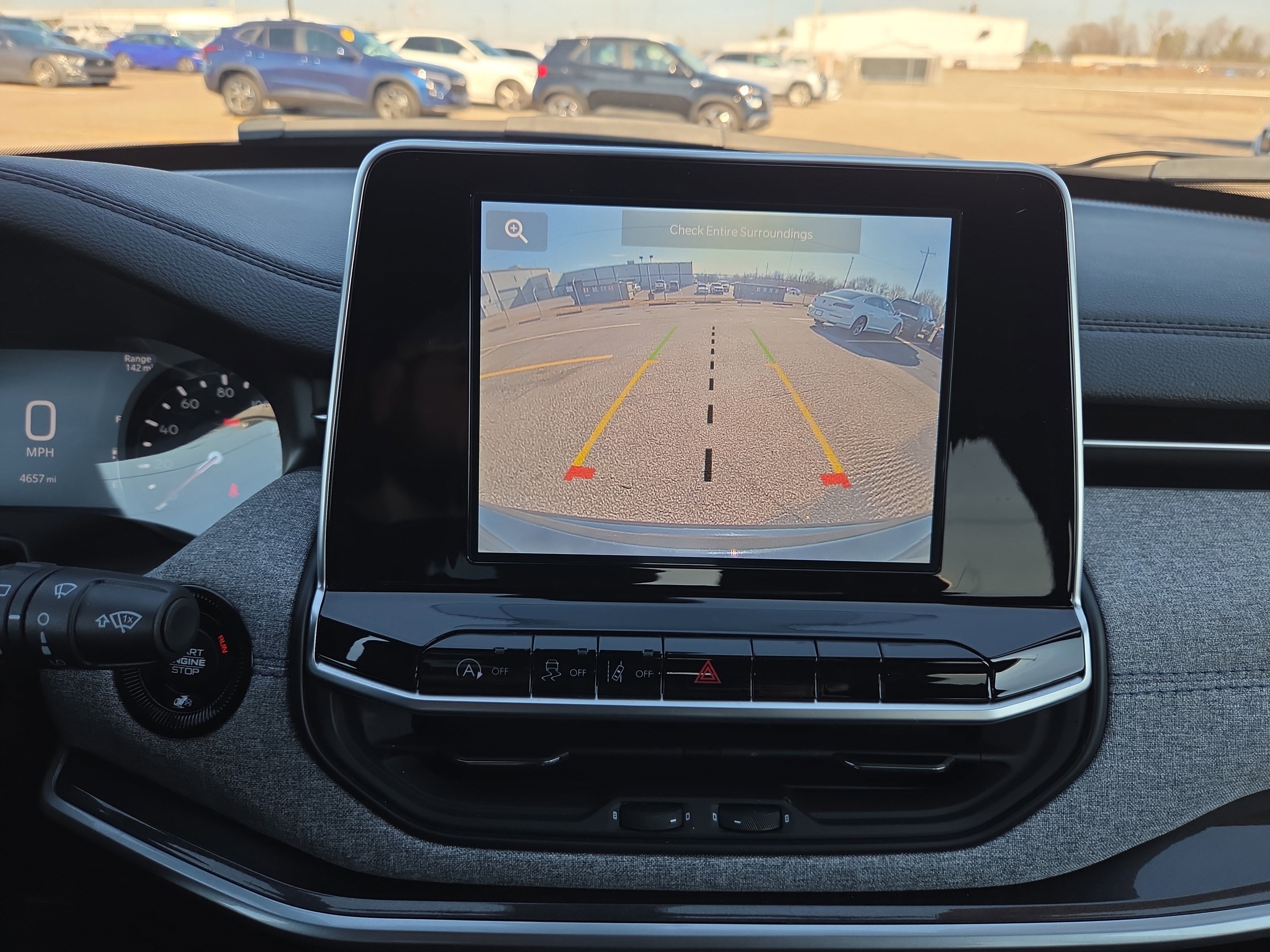 Used 2025 Jeep Compass Latitude image 15