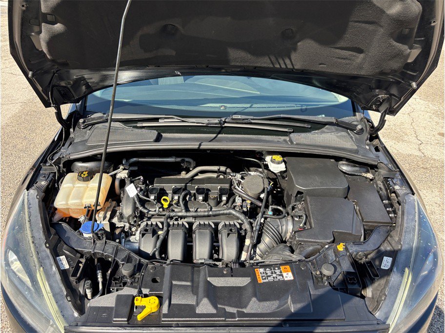 Used 2017 Ford Focus SEL FWD image 37