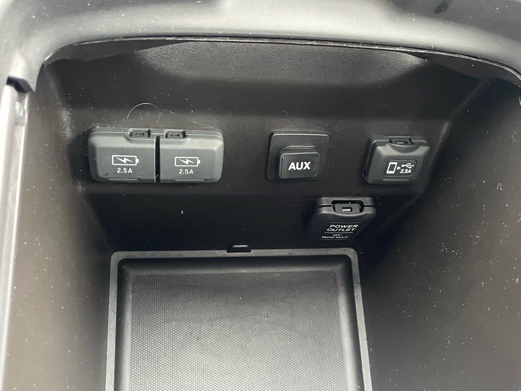 Used 2020 Acura MDX FWD w/ Advance Package image 11