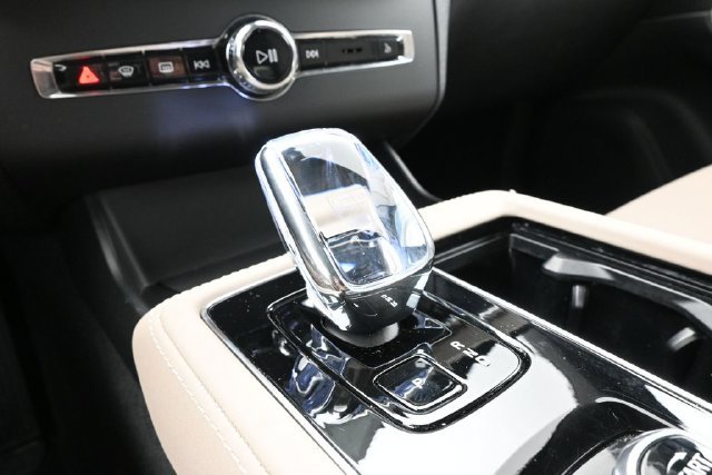 Used 2026 Volvo XC90 B6 Plus AWD/4WD image 13