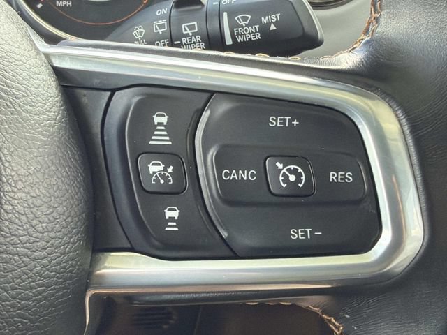 Used 2022 Jeep Wrangler Unlimited Sahara AWD/4WD image 27