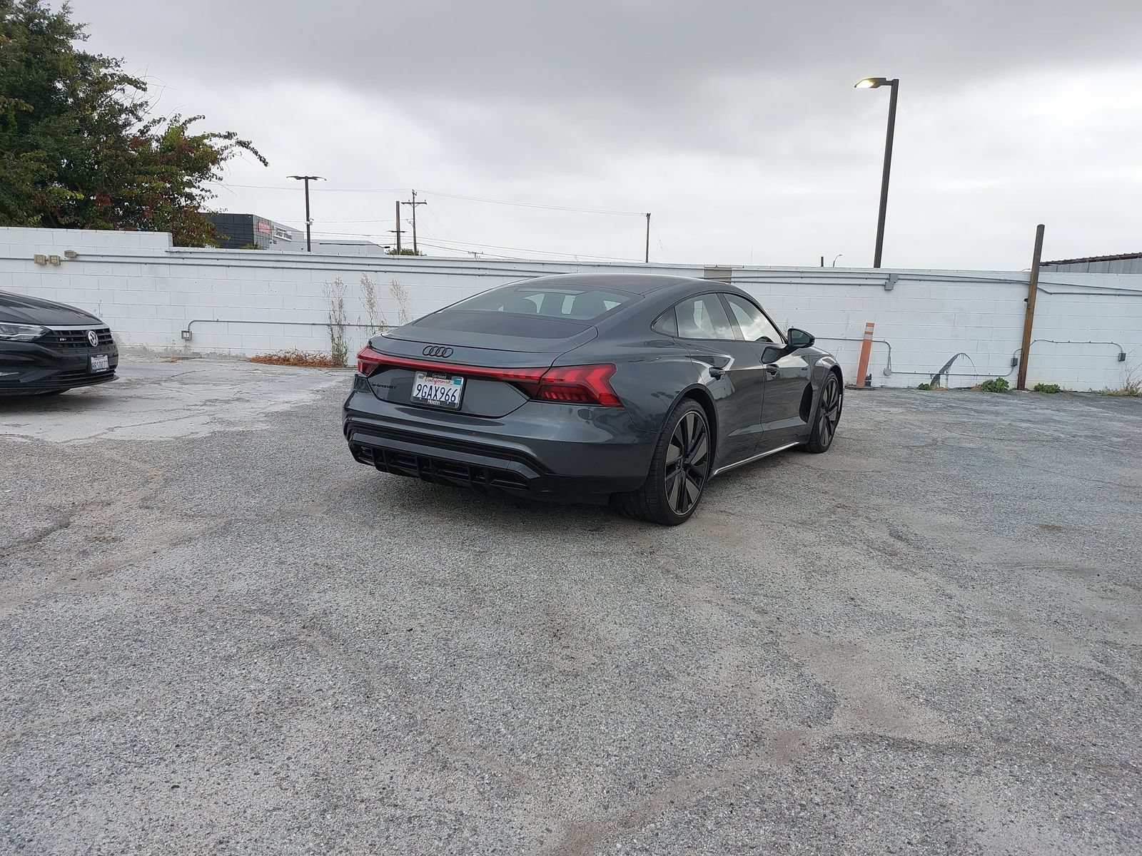 Used 2023 Audi e-tron GT Prestige w/ Prestige Package AWD/4WD image 3