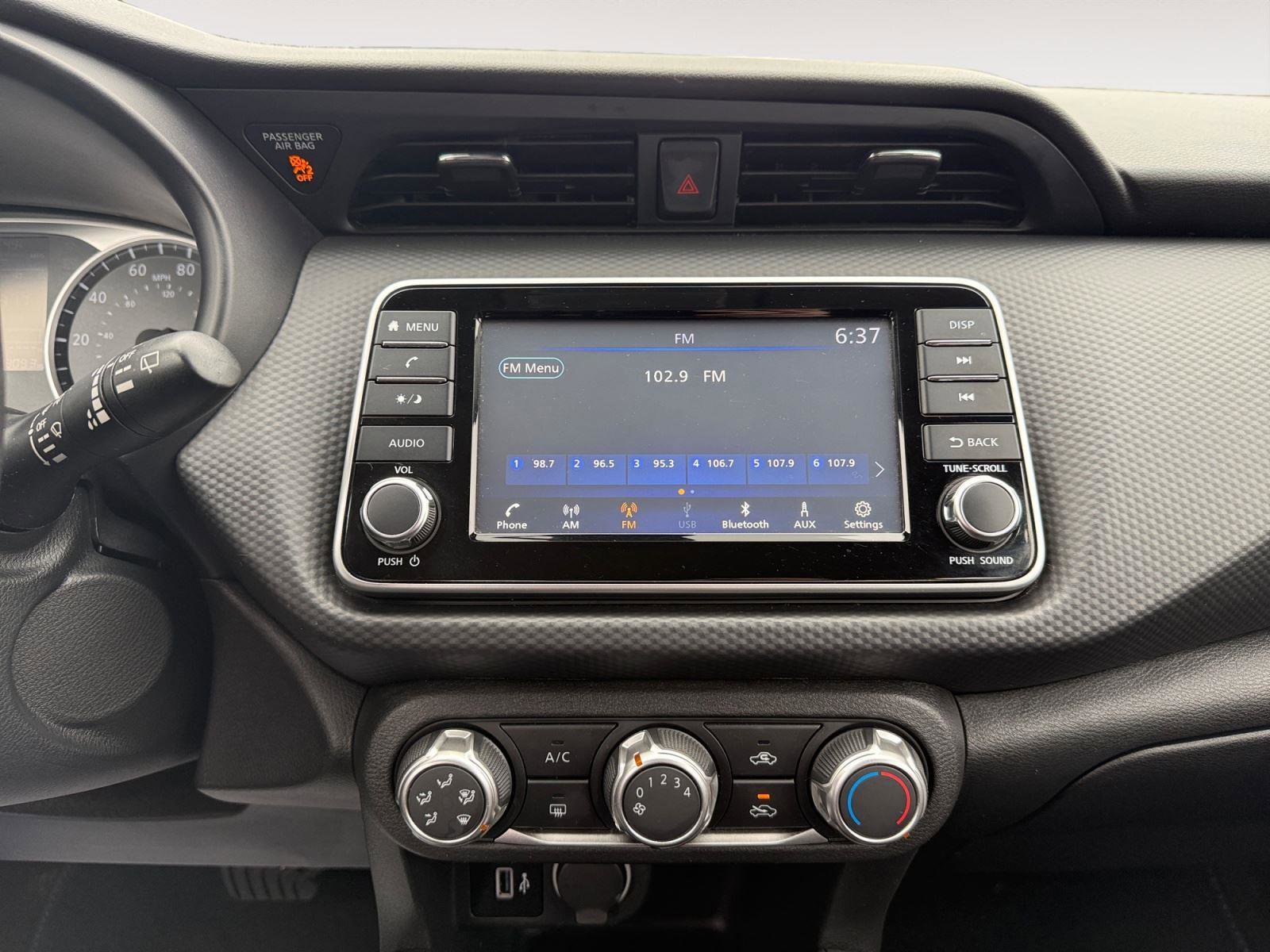 Used 2022 Nissan Kicks S image 14