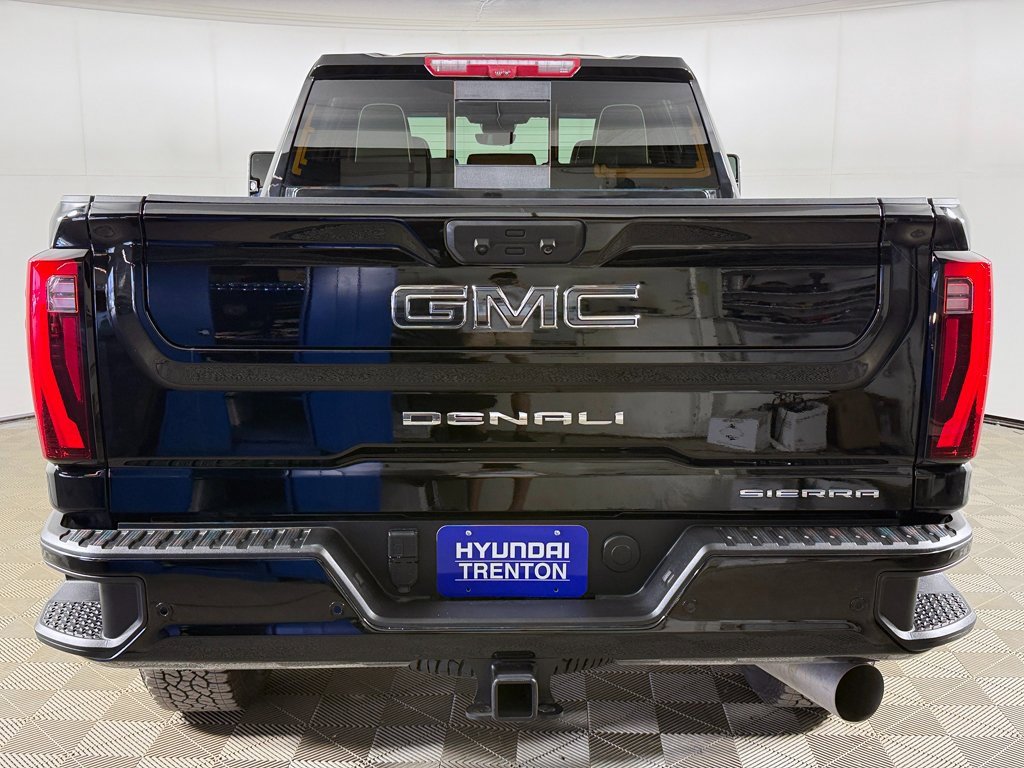 Used 2024 GMC Sierra 3500 Denali Ultimate image 14