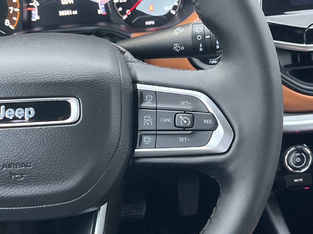Used 2024 Jeep Compass Limited AWD/4WD image 17