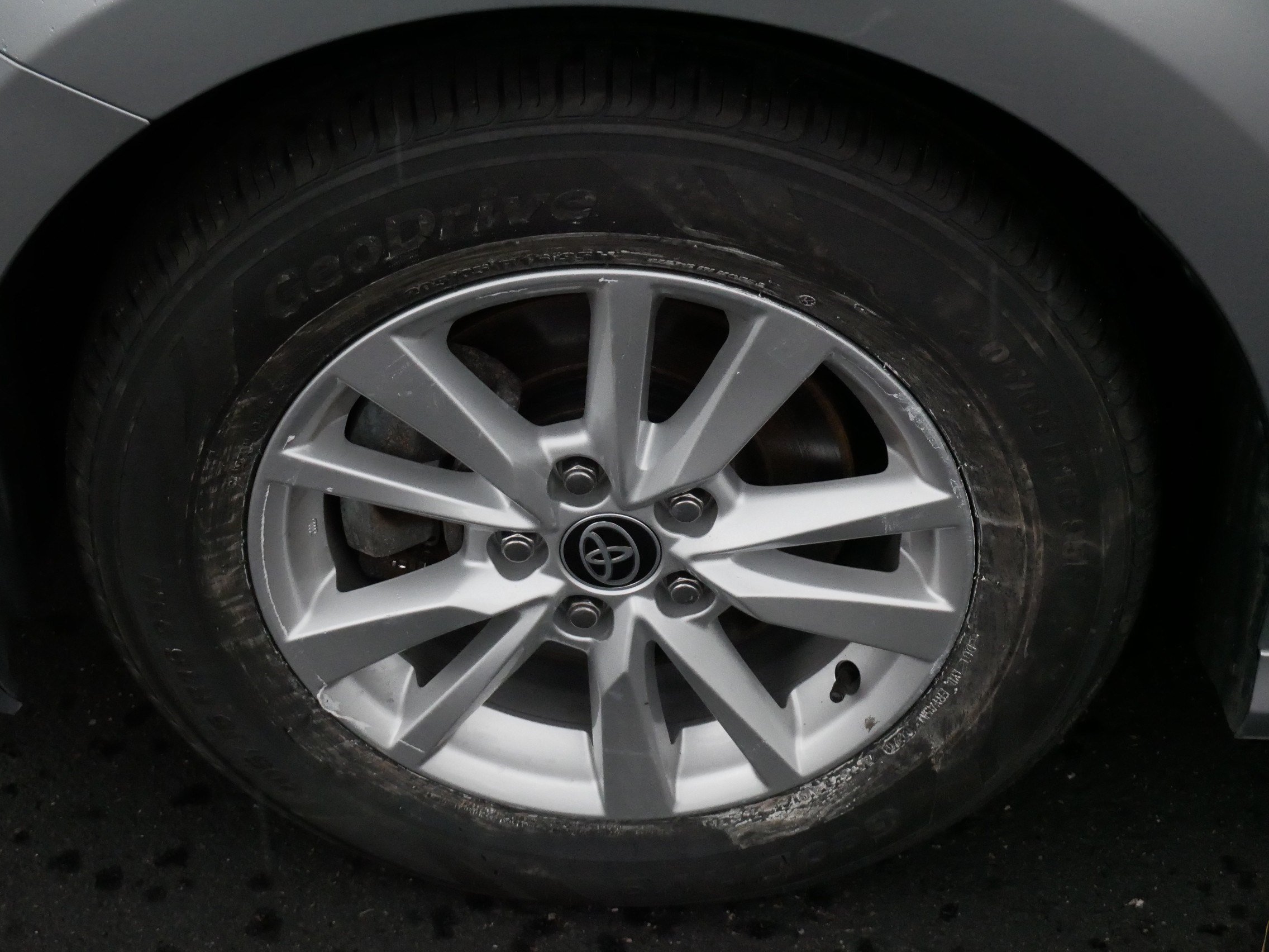 Certified 2025 Toyota Camry LE FWD image 15