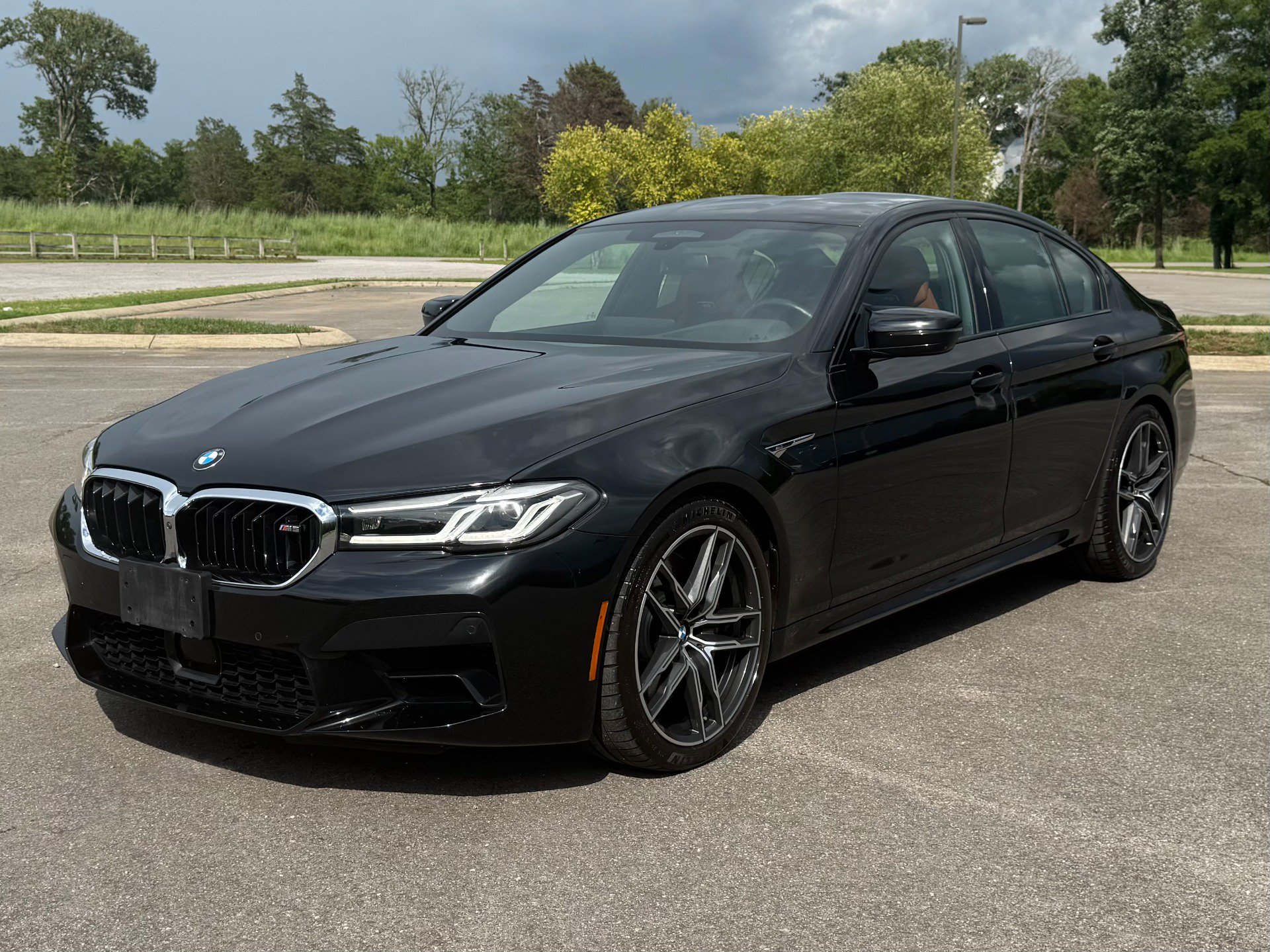 Used 2022 BMW M5 w/ Executive Package AWD/4WD image 2