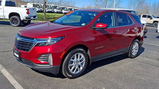 Certified 2023 Chevrolet Equinox LT w/ LPO, Floor Liner Package FWD image 4