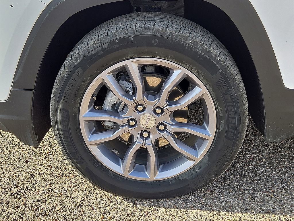 Used 2024 GMC Terrain SLT image 11