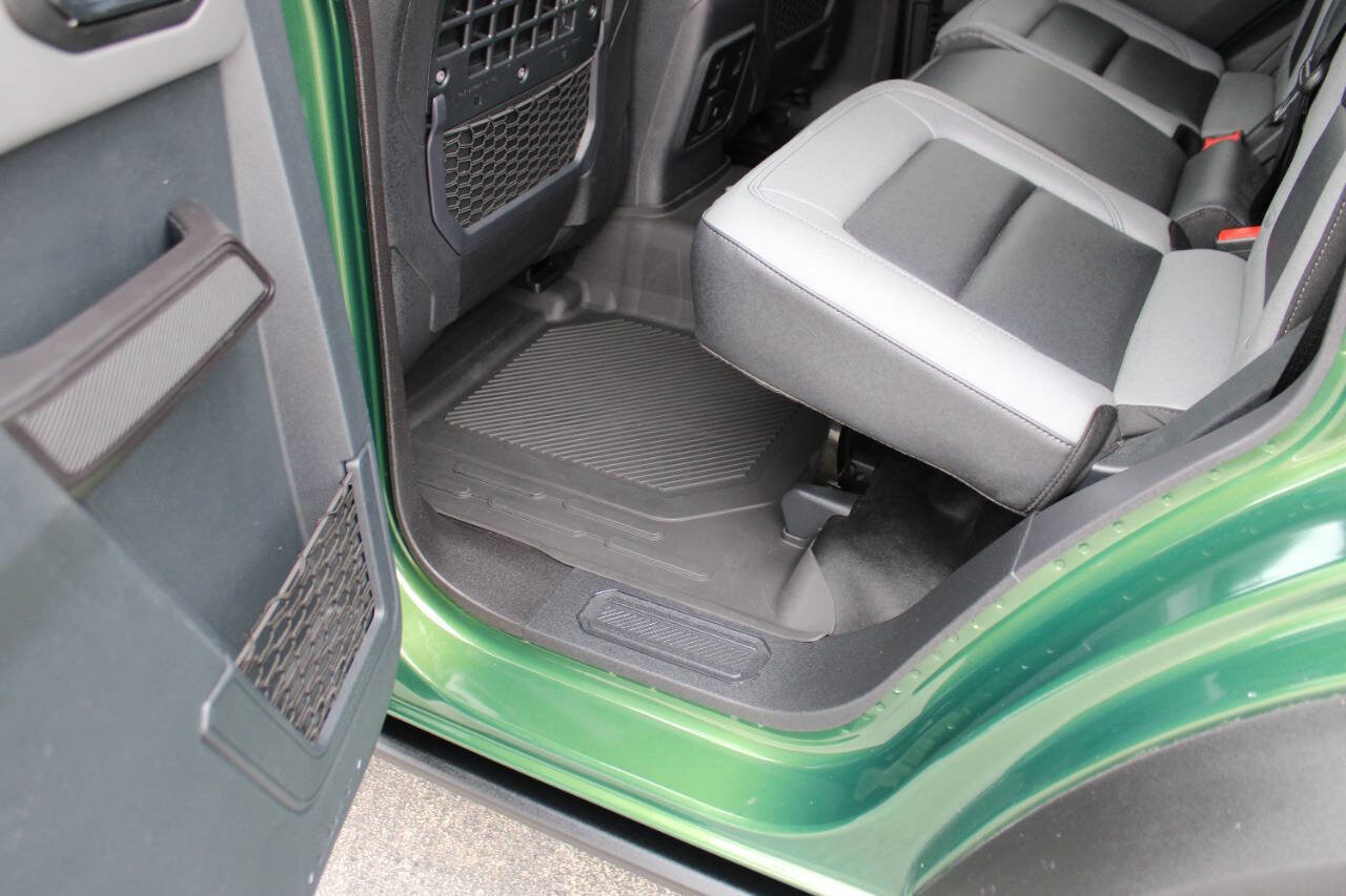 Used 2024 Ford Bronco Black Diamond image 32