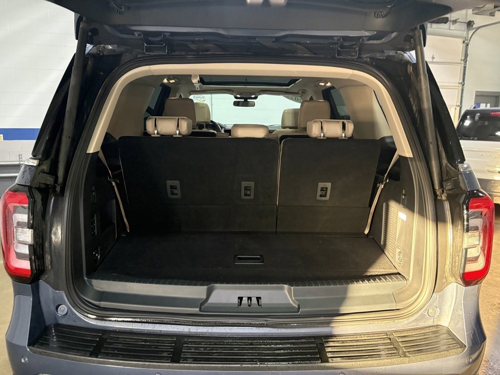 Used 2022 Ford Expedition Limited image 28