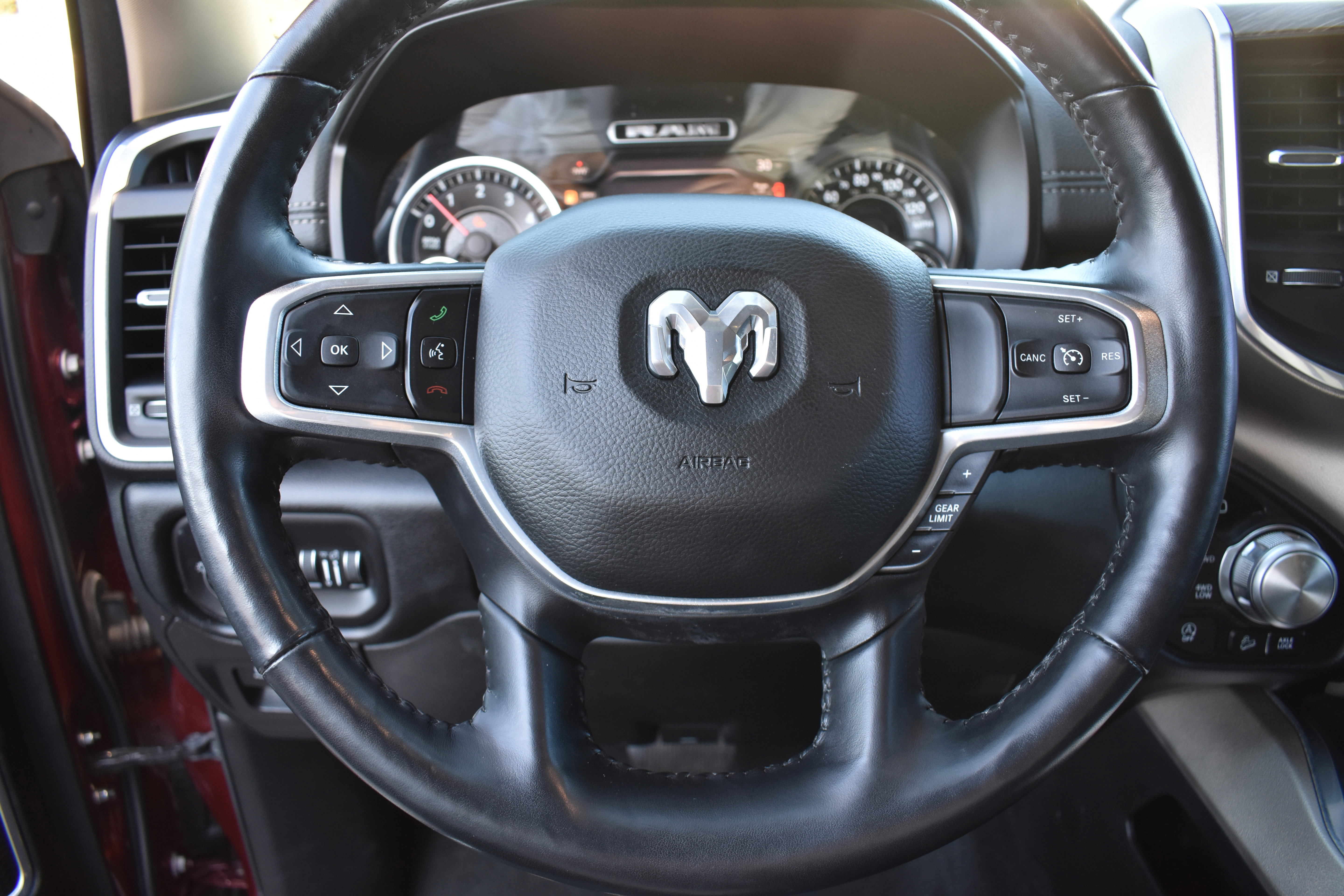 Used 2020 RAM 1500 Laramie image 13