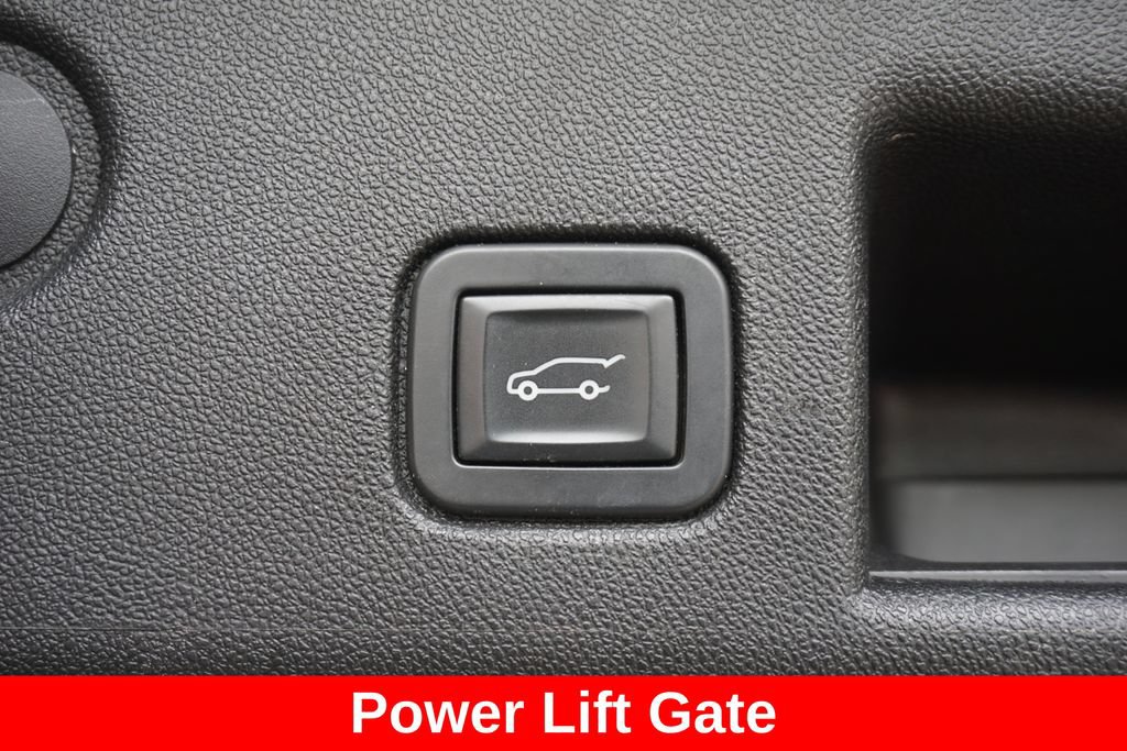 Used 2018 Chevrolet Equinox Premier AWD/4WD image 19