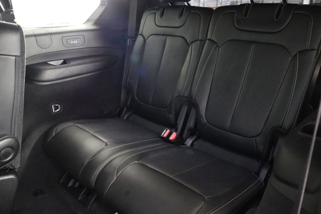 Used 2023 Jeep Grand Cherokee L Overland w/ Rear Seat Video Group I AWD/4WD image 17