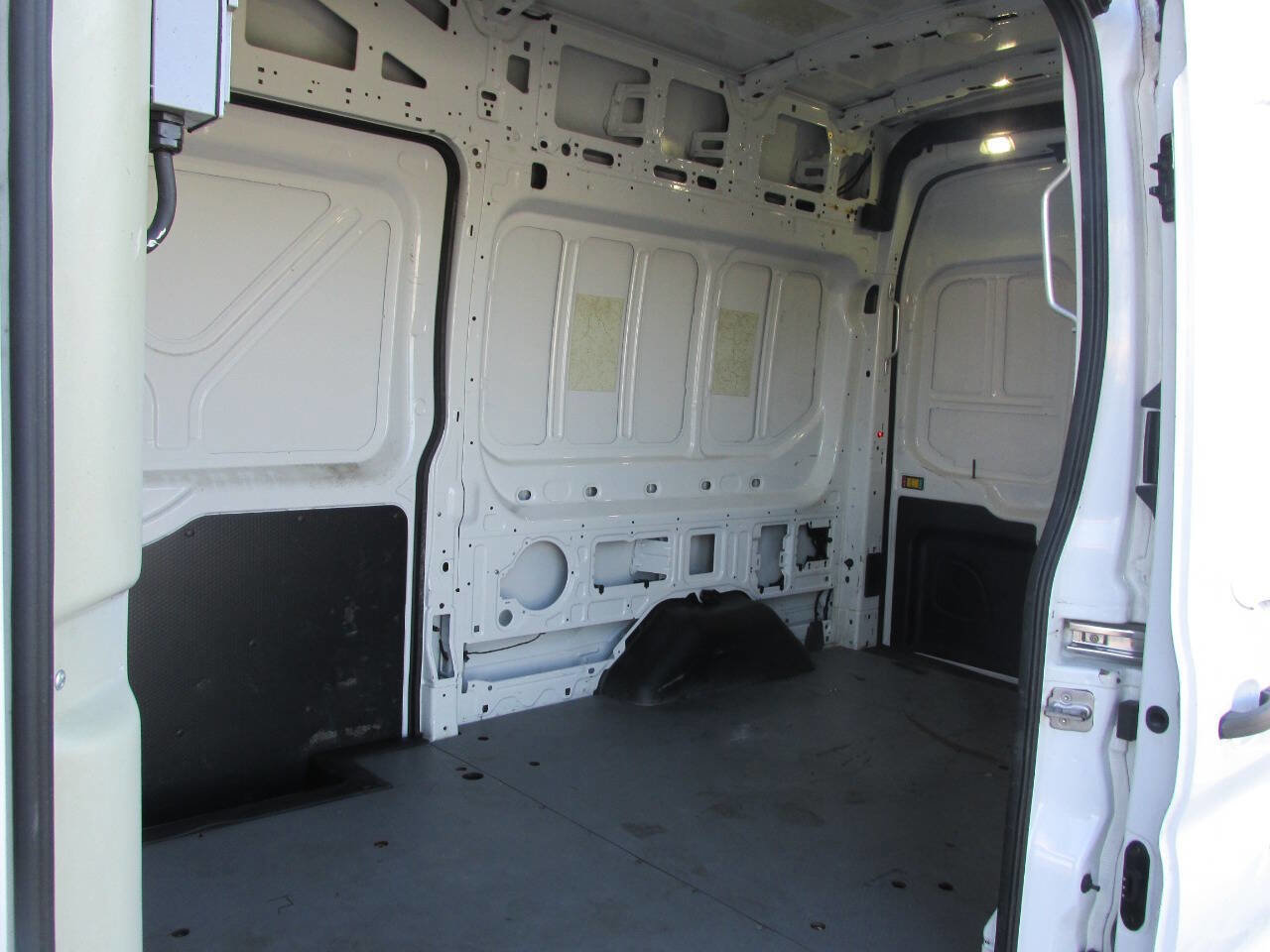 Used 2017 Ford Transit 350 148 High Roof image 7