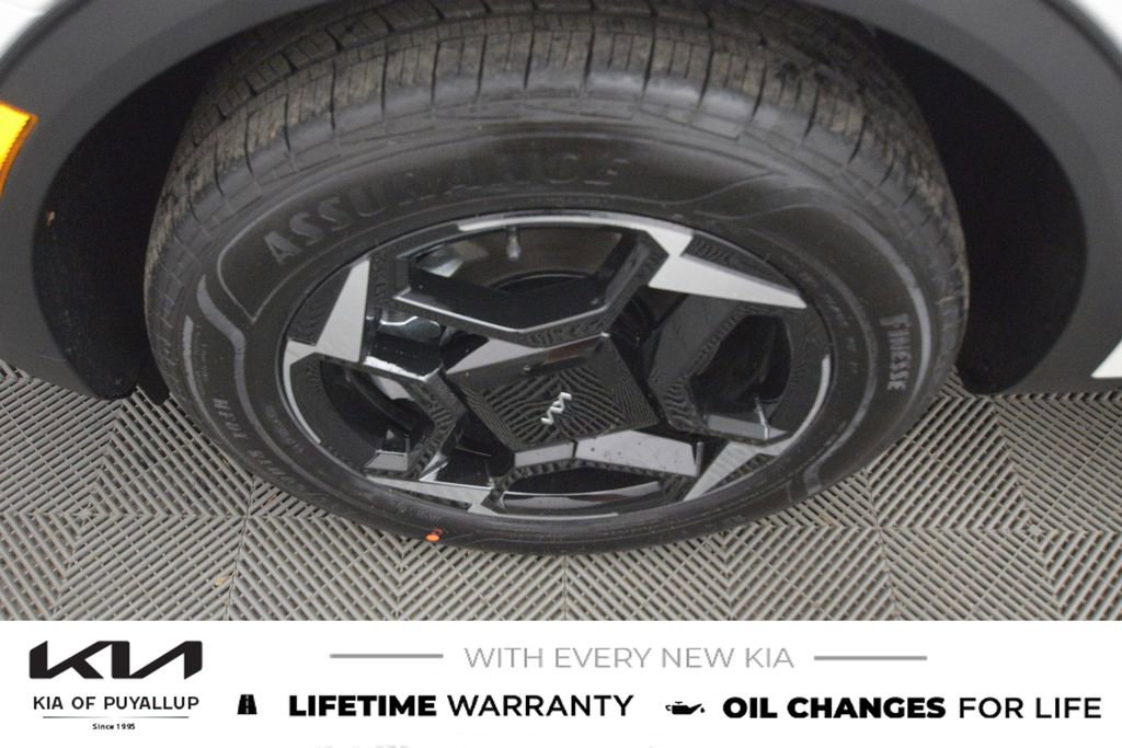 New 2026 Kia Sportage EX image 21
