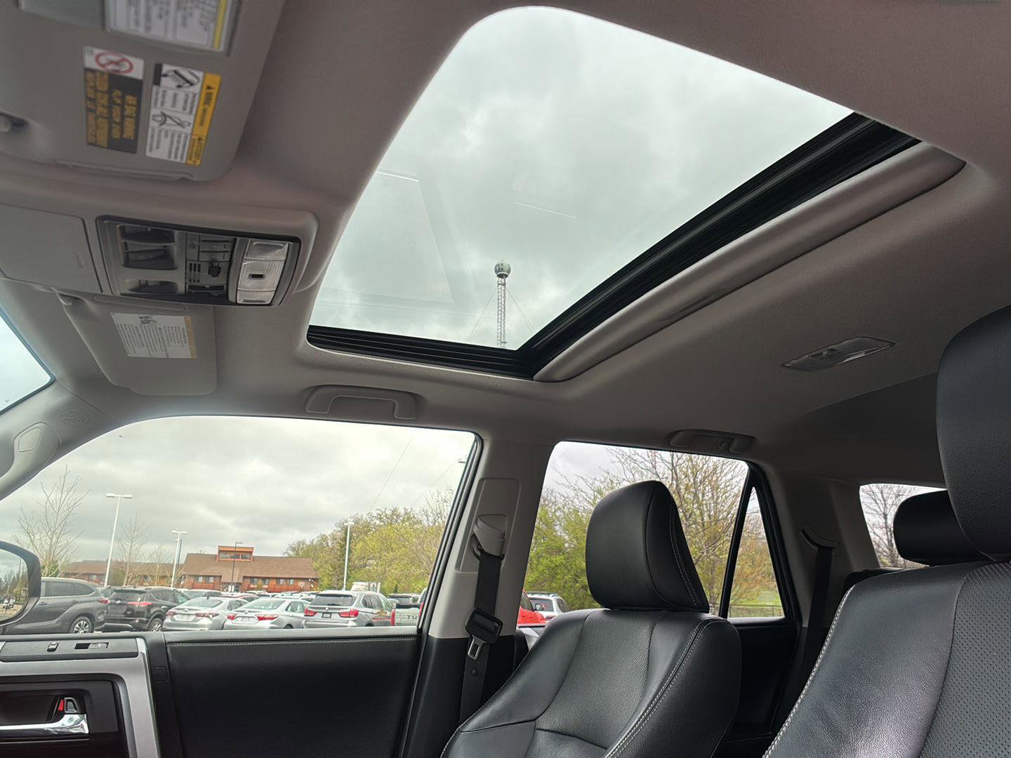 Used 2018 Toyota 4Runner Limited AWD/4WD image 37