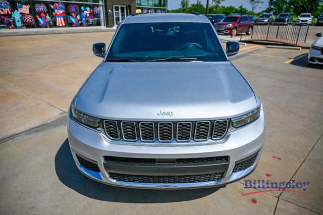 Used 2024 Jeep Grand Cherokee L Limited RWD image 8