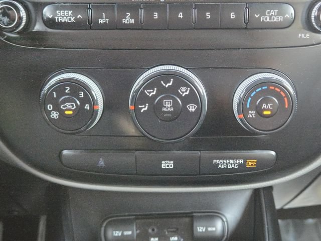 Used 2014 Kia Soul FWD image 17