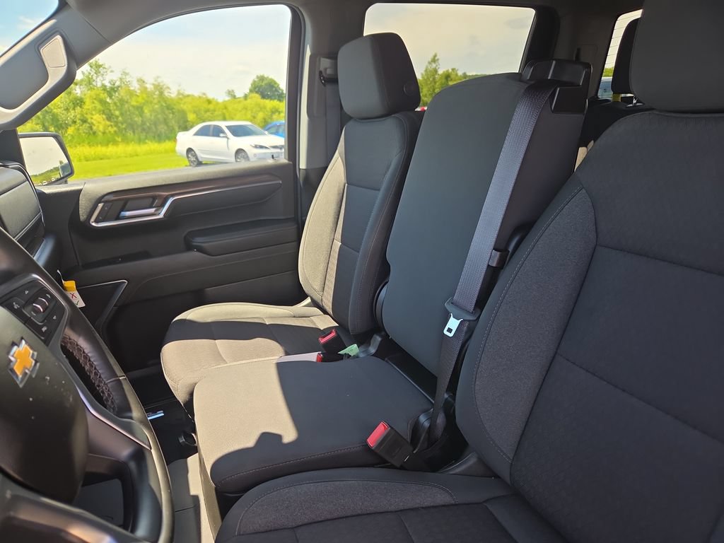 Certified 2024 Chevrolet Silverado 1500 LT AWD/4WD image 35