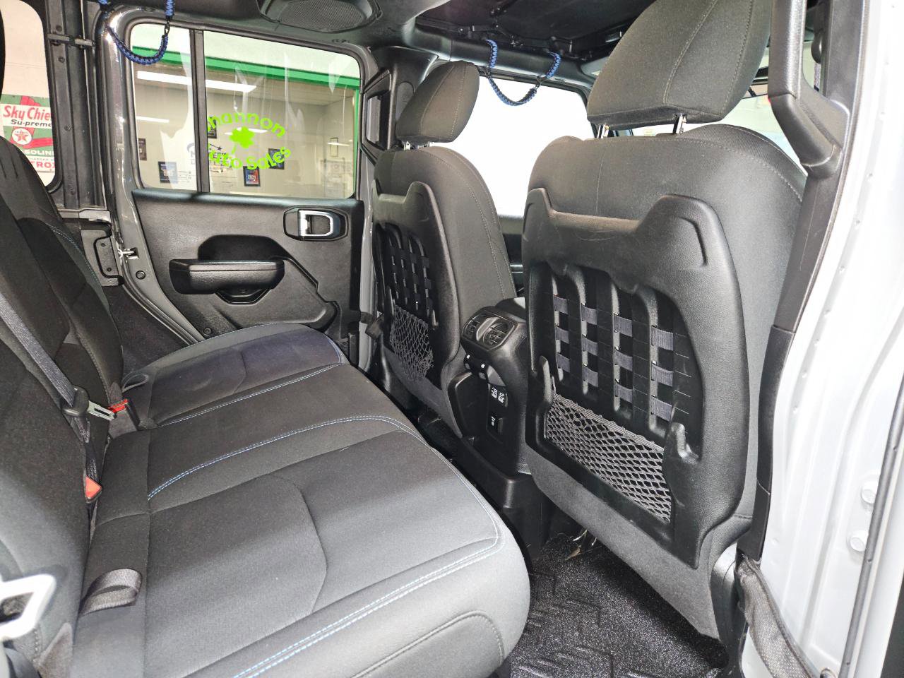 Used 2022 Jeep Wrangler Unlimited Rubicon 4xe image 22