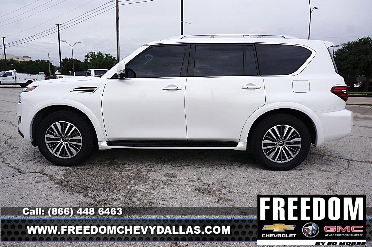 Used 2024 Nissan Armada SL w/ Captain's Chairs Package RWD image 4
