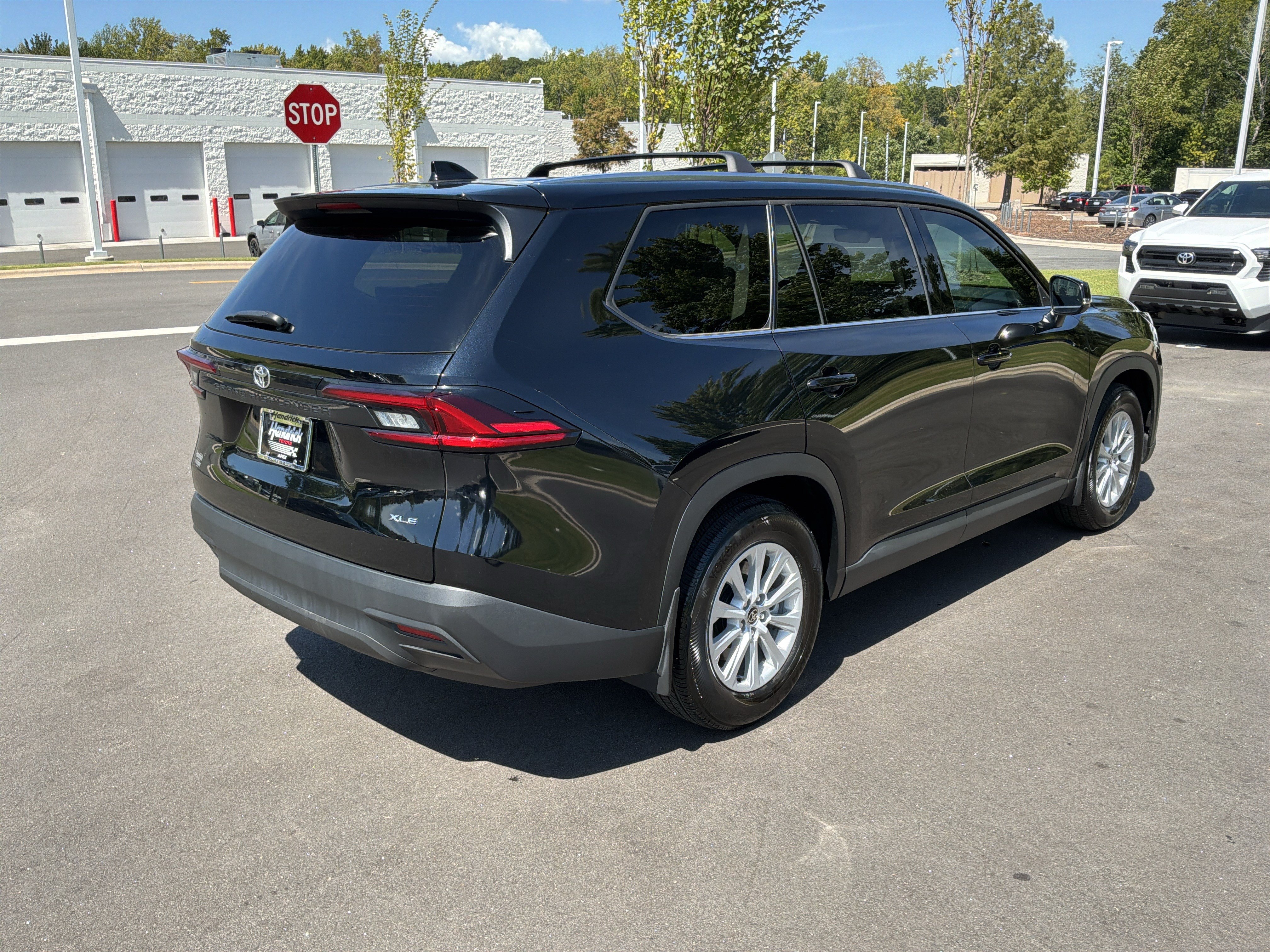 Used 2025 Toyota Grand Highlander FWD image 10