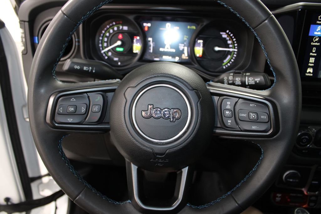 Used 2024 Jeep Wrangler Unlimited Rubicon 4xe AWD/4WD image 37