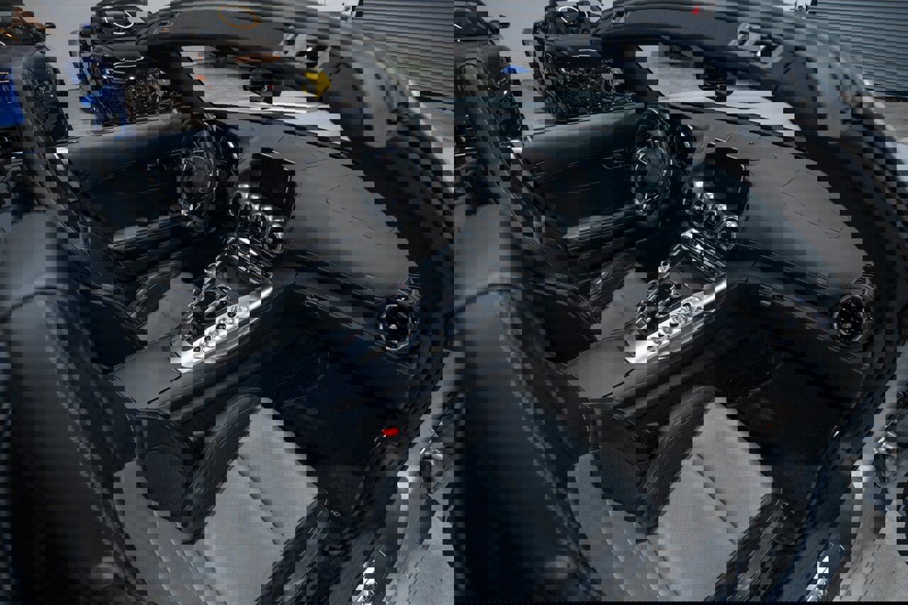 Used 2019 Mercedes-Benz AMG GT Roadster image 30