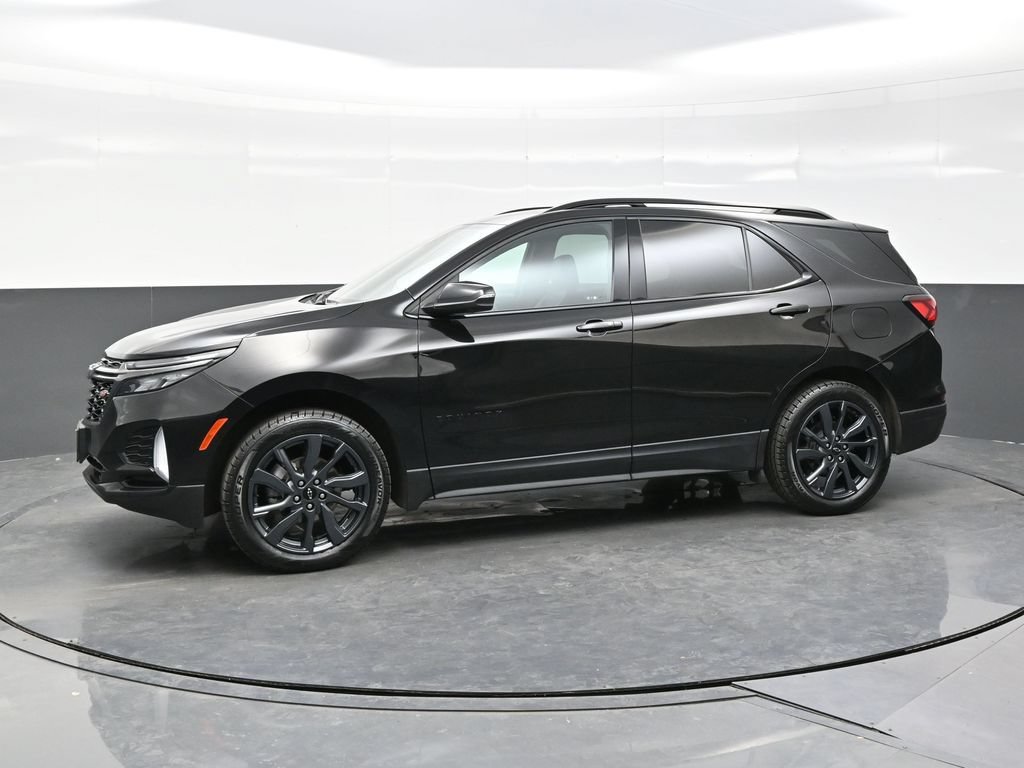 Used 2023 Chevrolet Equinox RS w/ RS Leather Package AWD/4WD image 3