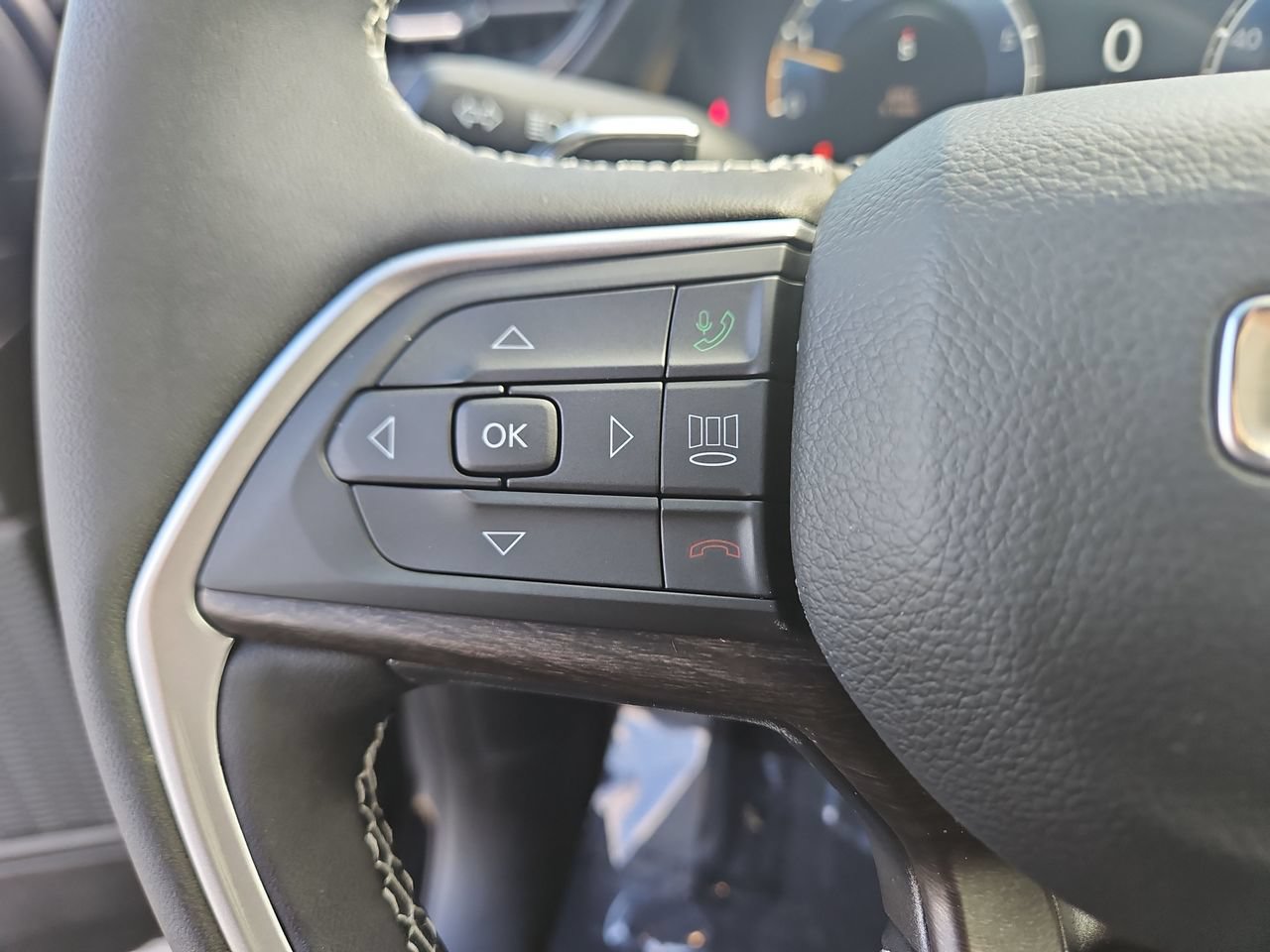 New 2026 Jeep Grand Cherokee Altitude AWD/4WD image 28