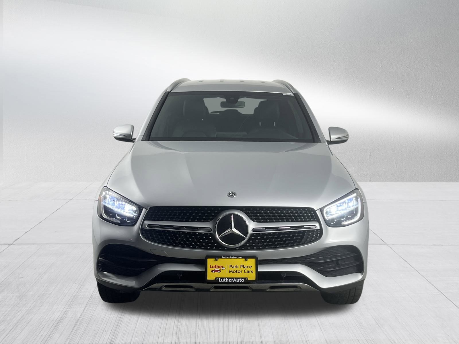 Used 2020 Mercedes-Benz GLC 300 4MATIC image 2