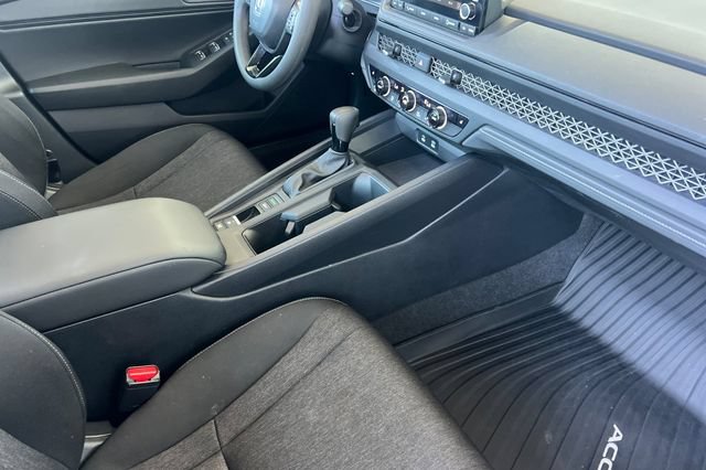 Used 2023 Honda Accord EX image 18