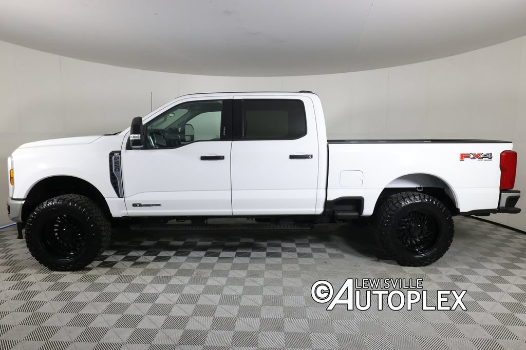 Used 2024 Ford F250 XLT w/ FX4 Off-Road Package AWD/4WD image 9