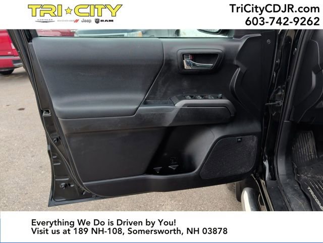 Used 2020 Toyota Tacoma TRD Sport w/ TRD Premium Sport Package image 15