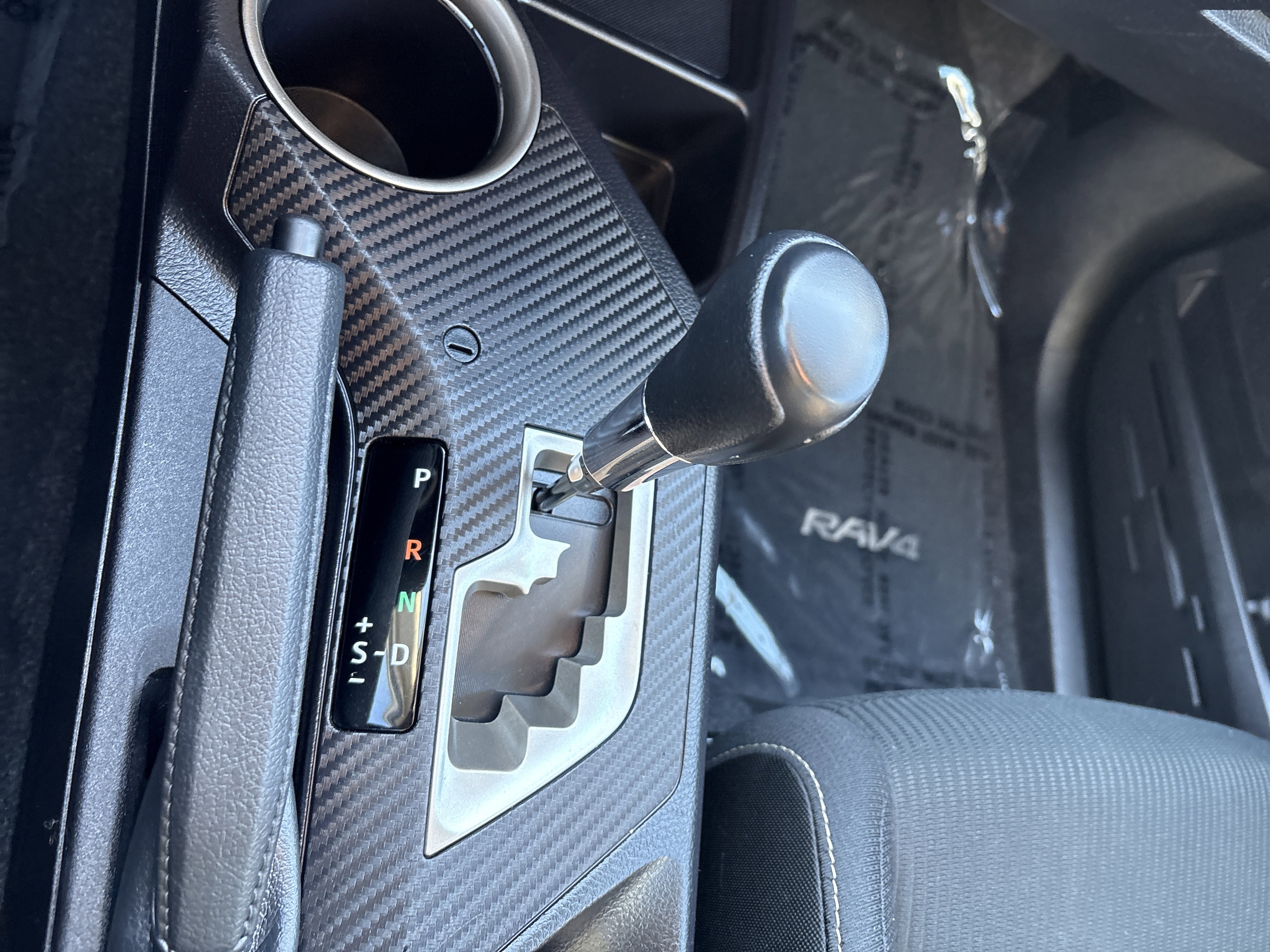 Used 2015 Toyota RAV4 XLE image 29