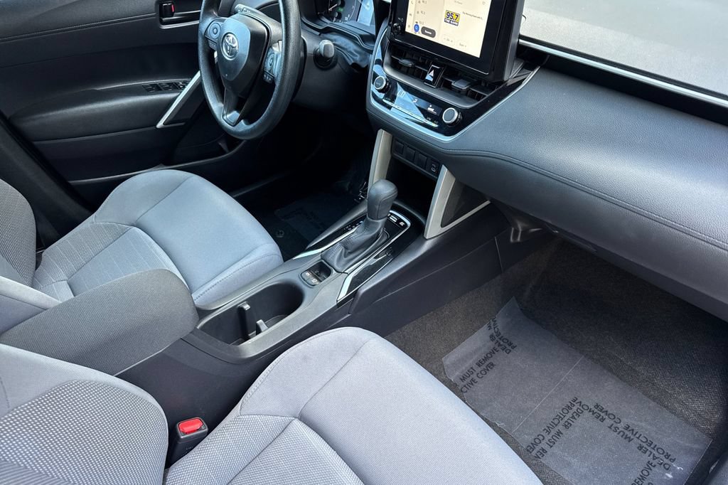 Certified 2025 Toyota Corolla Cross AWD Hybrid image 15