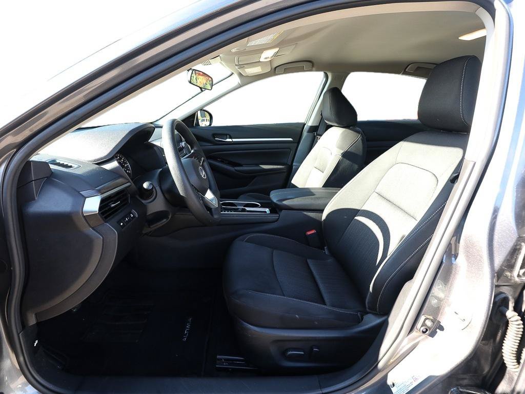 Used 2023 Nissan Altima 2.5 SV FWD image 13