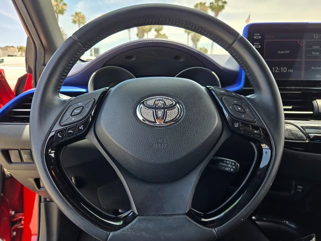 Used 2020 Toyota C-HR XLE FWD image 18
