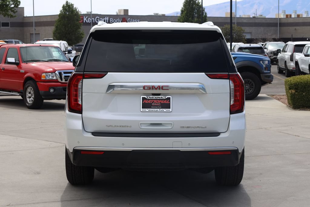 Used 2022 GMC Yukon Denali w/ Denali Ultimate Package AWD/4WD image 5