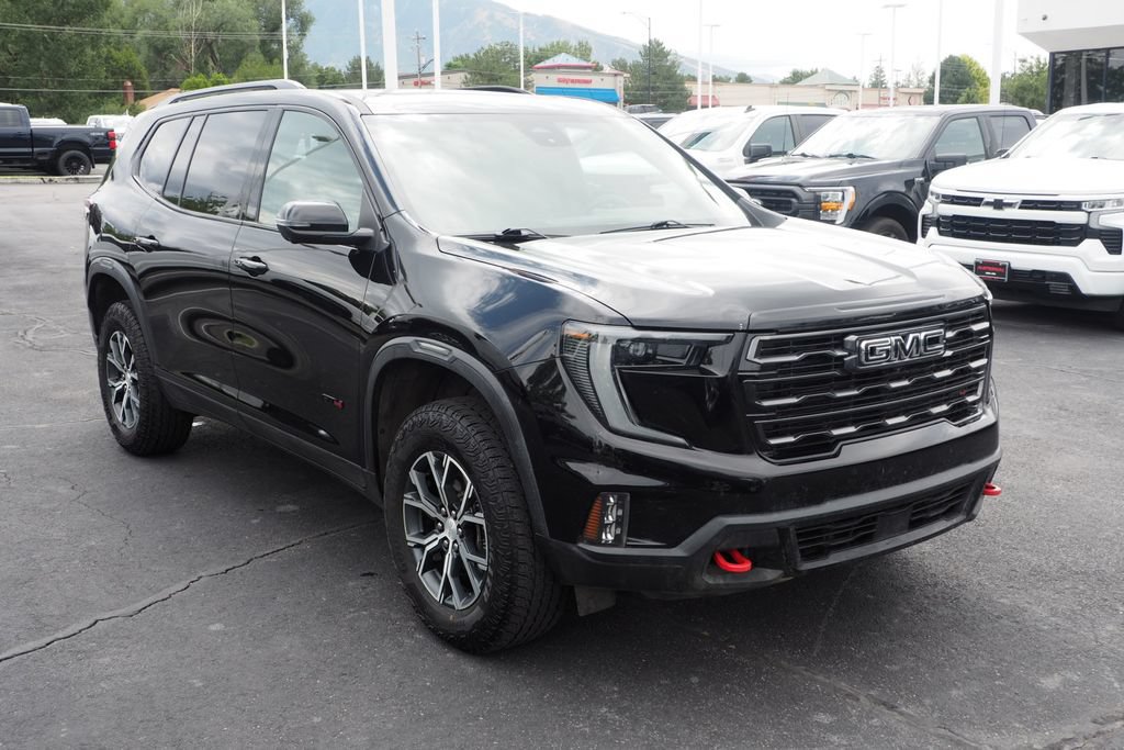Used 2024 GMC Acadia AT4 w/ Luxury Package AWD/4WD image 3