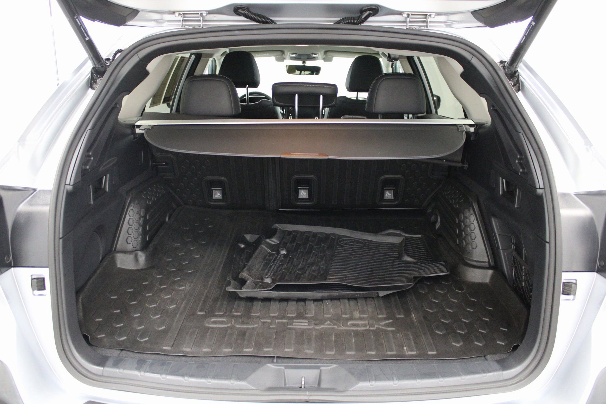 Used 2022 Subaru Outback Limited w/ Popular Package #2 image 23