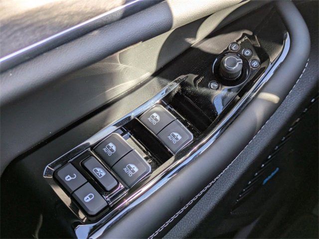 New 2025 Jeep Grand Cherokee Overland w/ Trailer Tow Package image 25