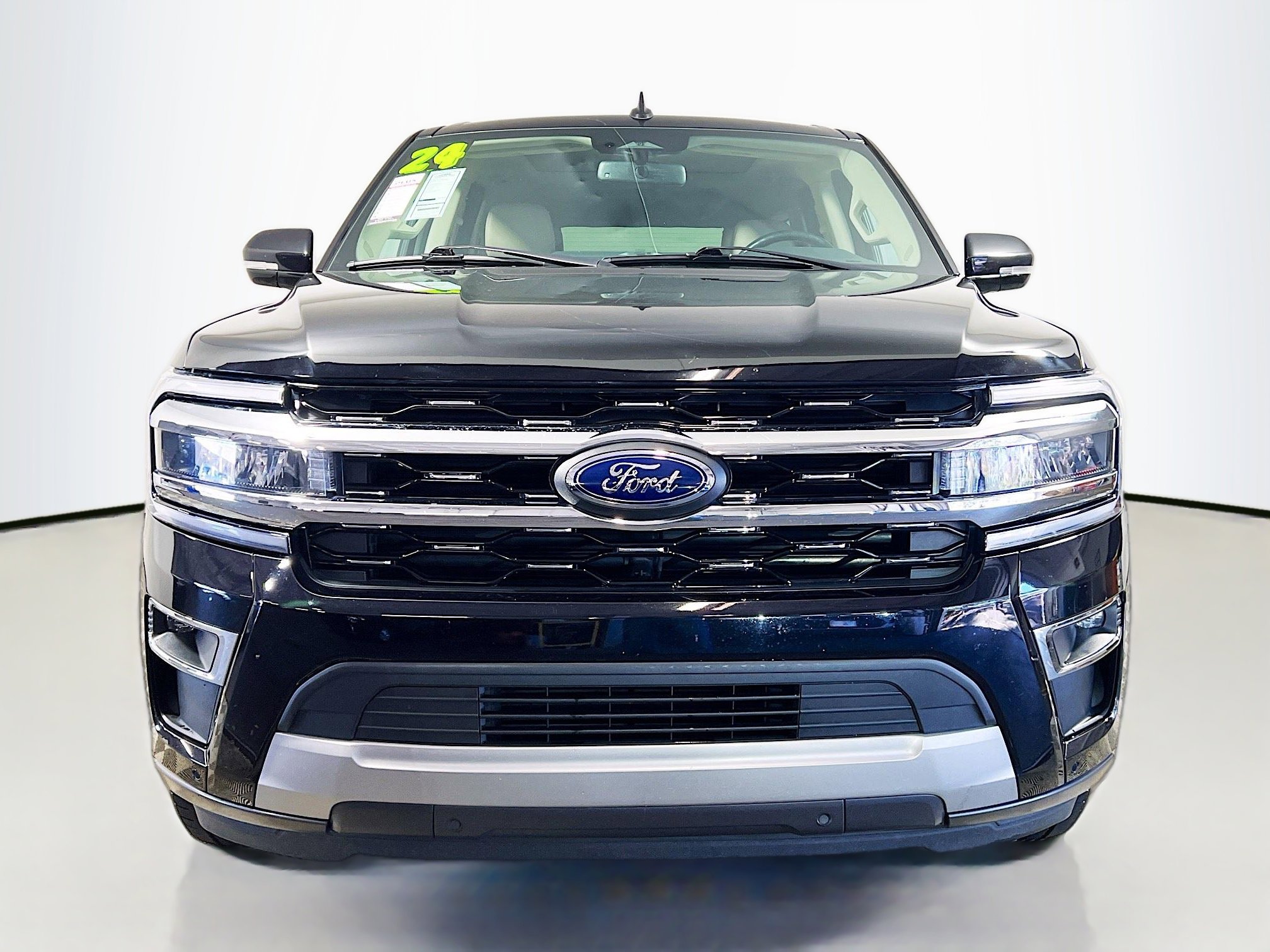 Used 2024 Ford Expedition Max Limited image 11