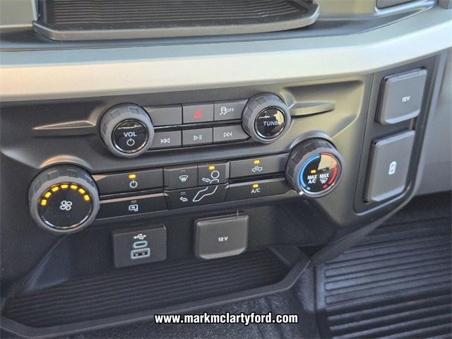 New 2026 Ford F250 XL w/ XL Chrome Package image 21