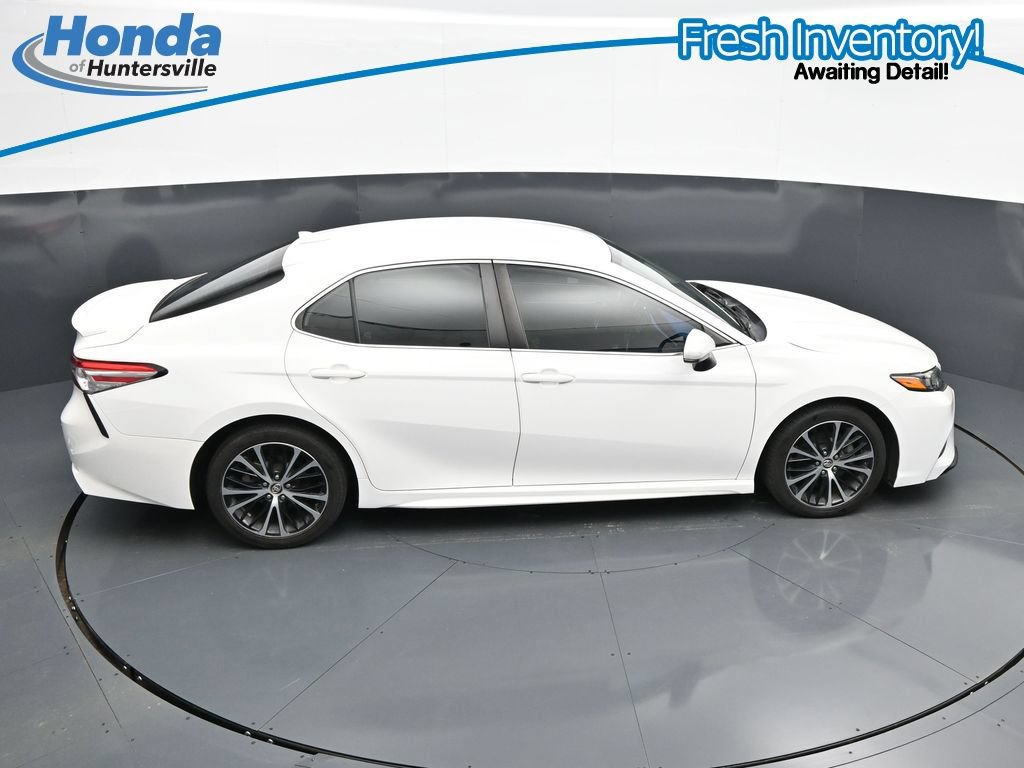 Used 2020 Toyota Camry SE FWD image 36