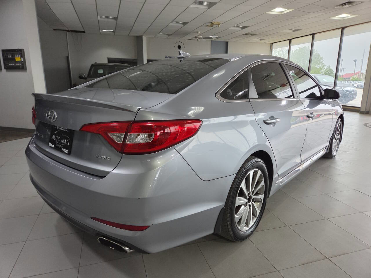 Used 2017 Hyundai Sonata Sport FWD image 7