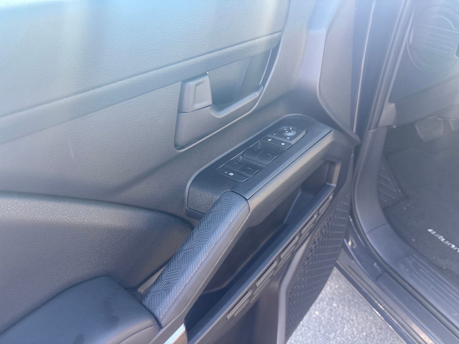 Used 2025 Toyota 4Runner SR5 image 11