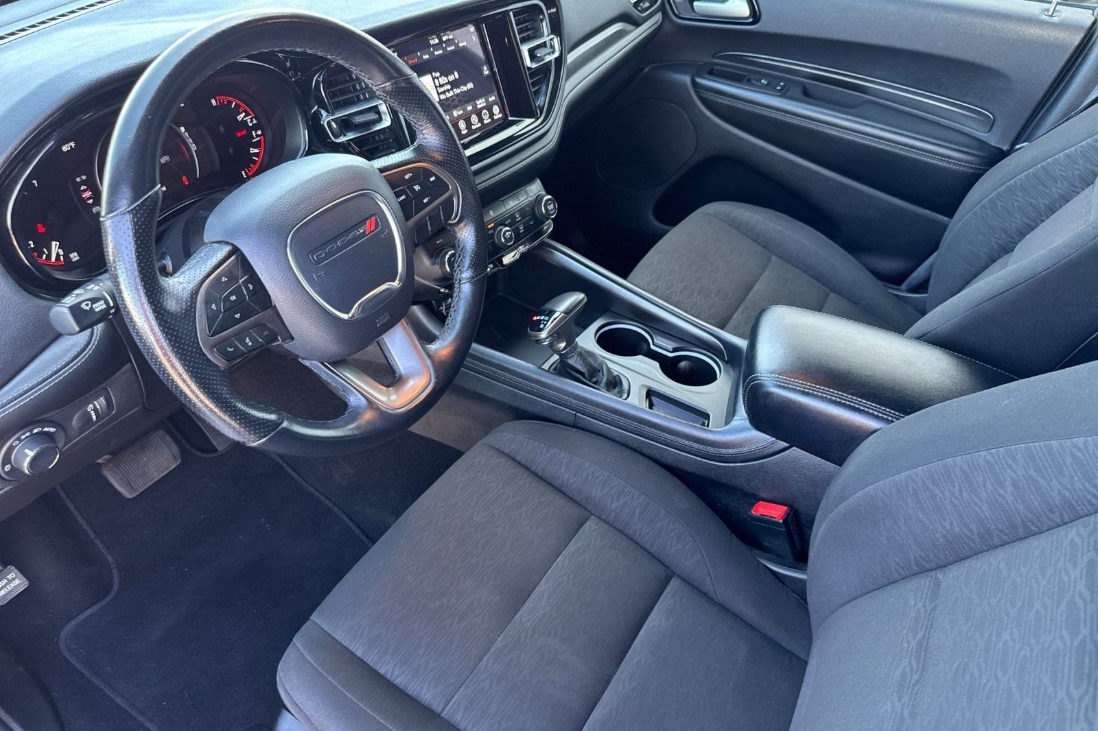 Used 2024 Dodge Durango SXT image 4