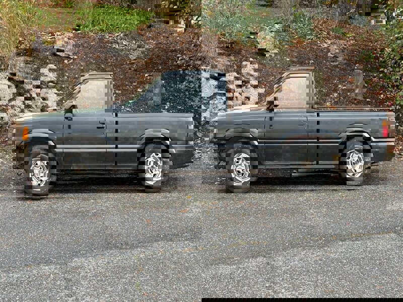 Used 1990 MAZDA B-Series Pickup 2WD Regular Cab B2200 image 2